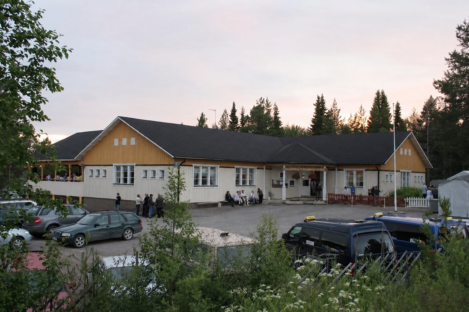 Korpihovi Kitkajoen rannalla